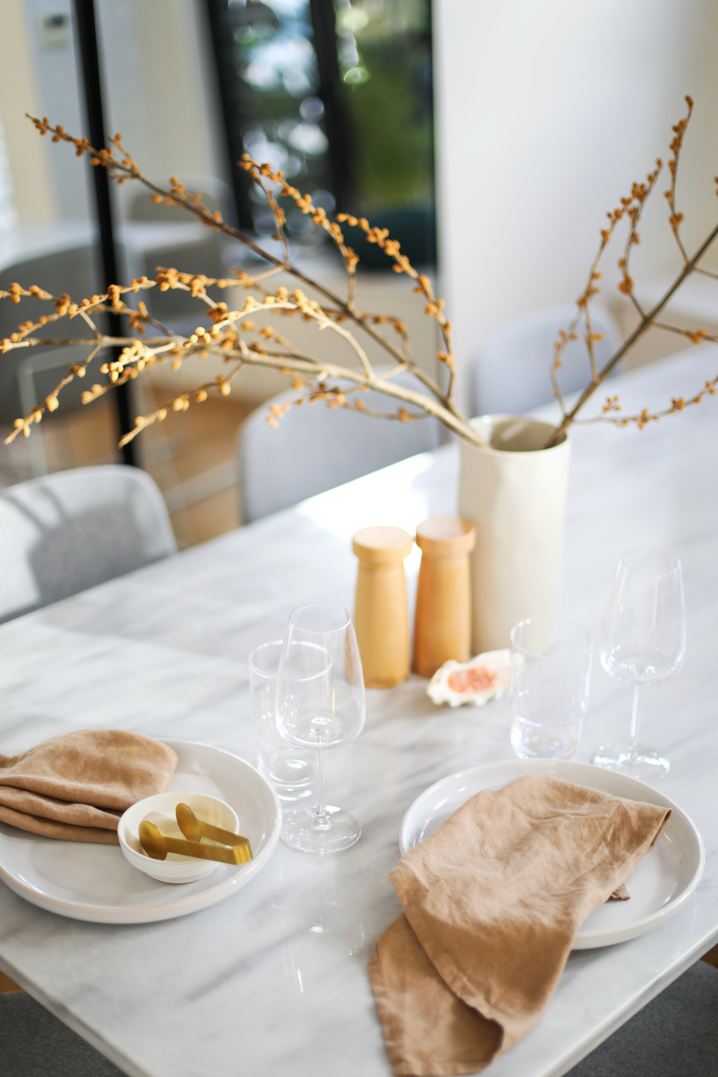 Dining Neutral Accessories